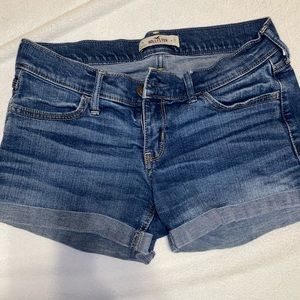 Hollister blue wash shorts size 27